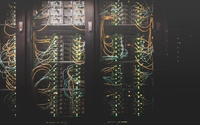 发光标识的光源选择：LED对比